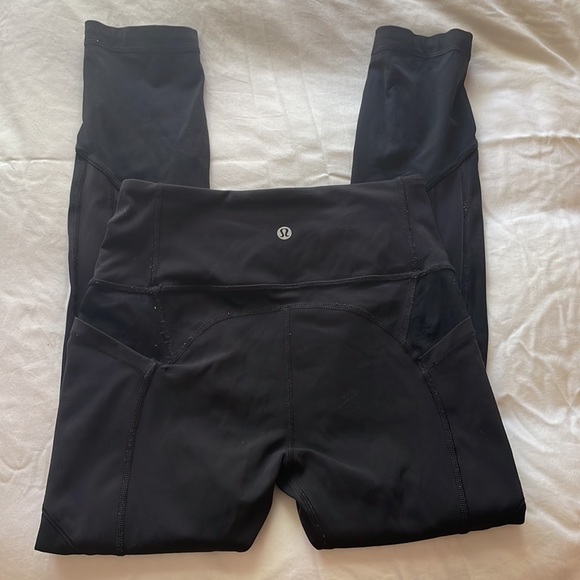 LULULEMON black athletic leggings - Picture 2 of 4
